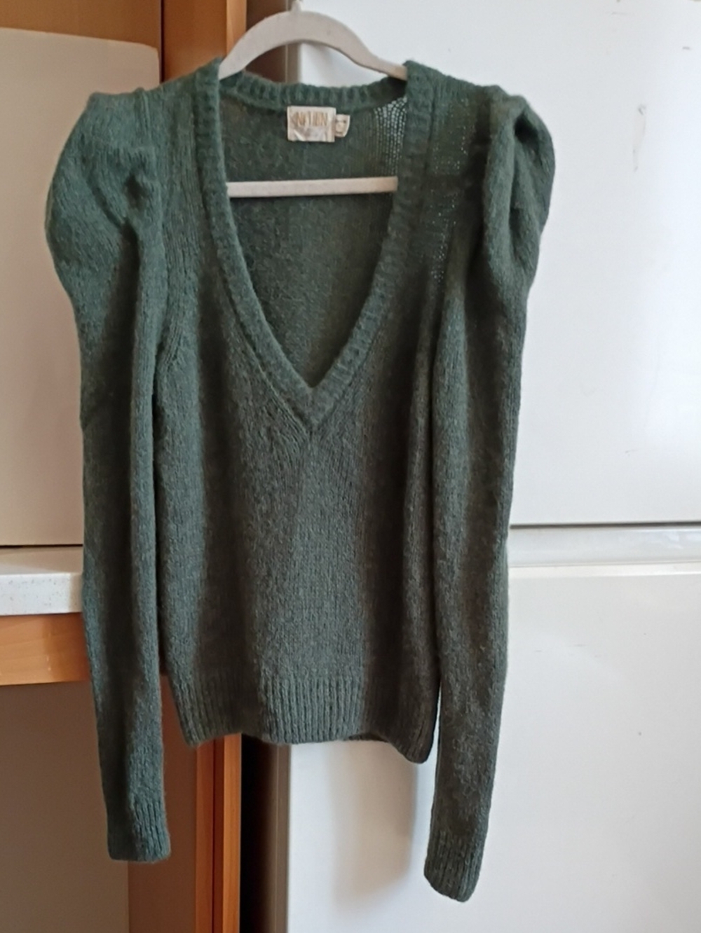 Baby Alpaca /Merino Blend V- Neck Puff Shoulder Lara Sweater Made In Peru sz S